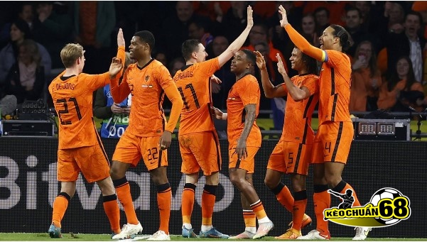 Soi kèo thẻ vàng Hà Lan vs Ecuador, 23:00 ngày 25/11/2022